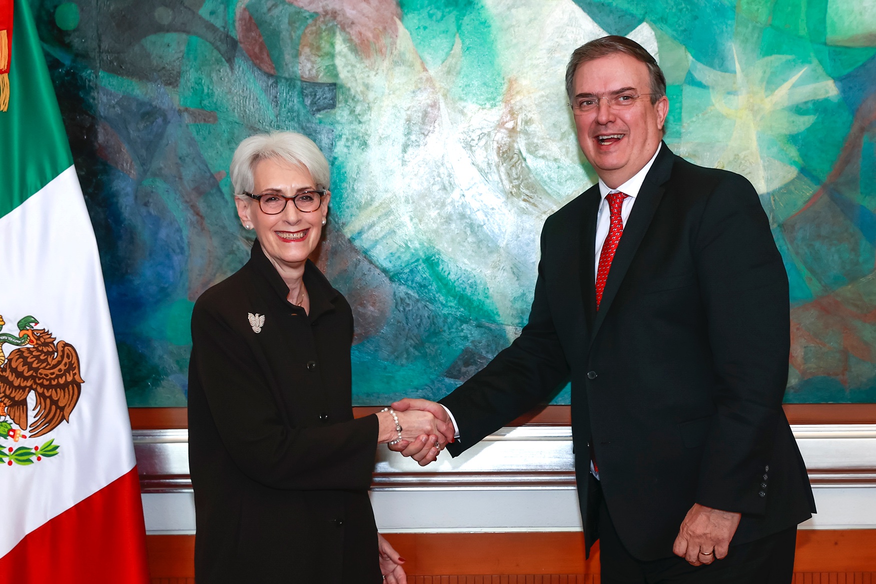 Ebrard embajada de Londres — crisis política y negociación T-MEC